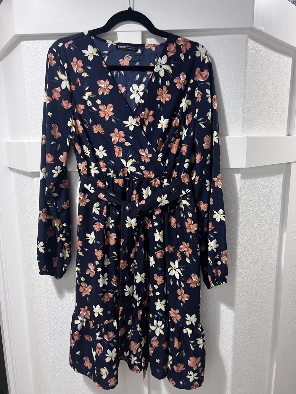 SHEIN Navy Floral Wrap Dress with Belted Waist